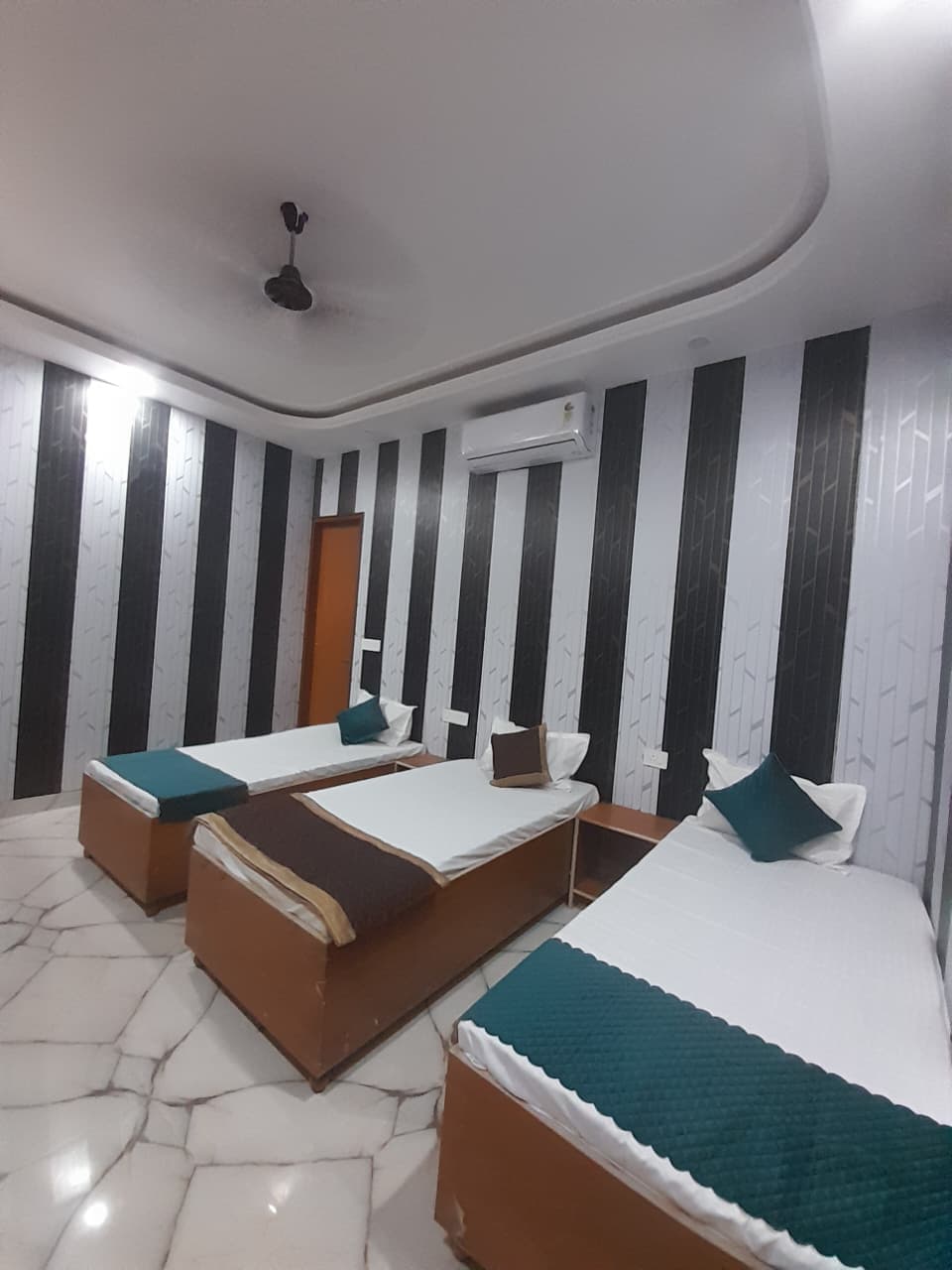 Shree Shyam Hostels preview item 3
